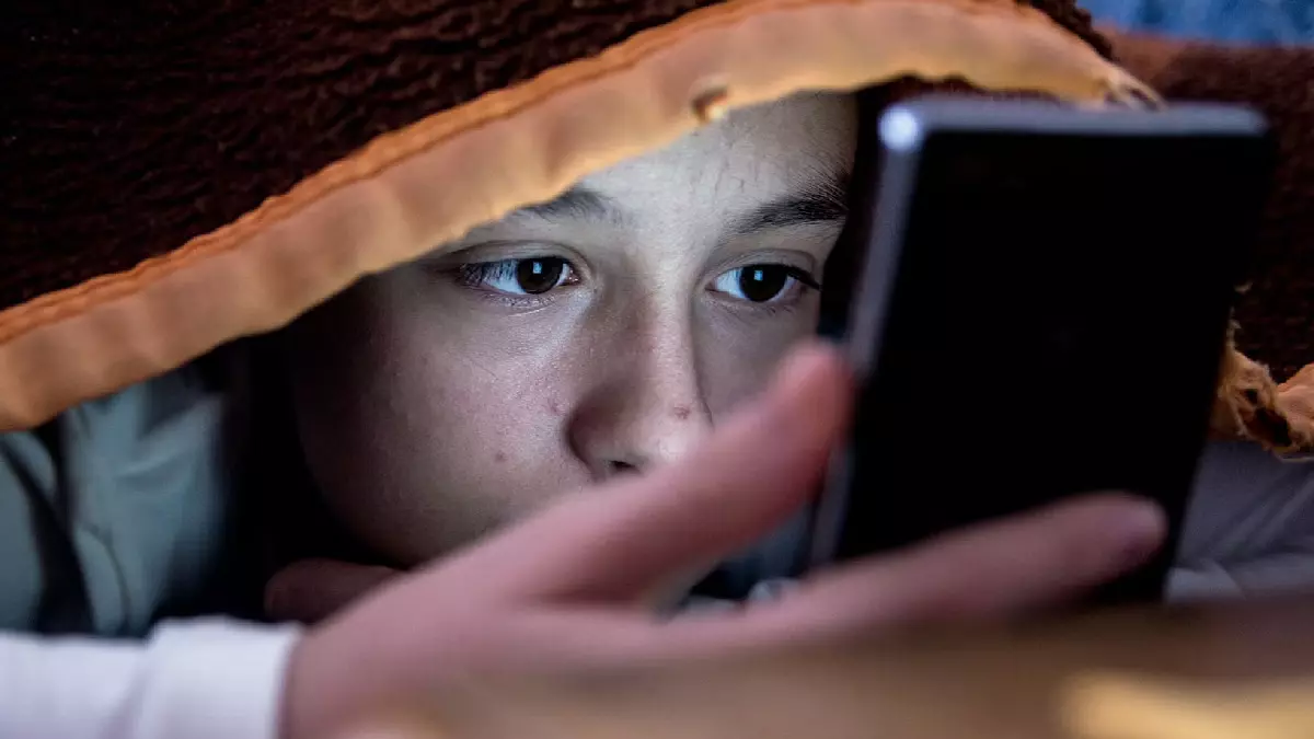 15 yaş altı sosyal medya yasağı